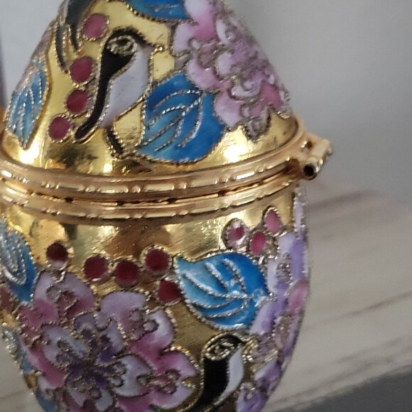 Vintage Cloisonne Egg Trinket Box with Black Enameled inside Love Birds - Picture 5 of 8